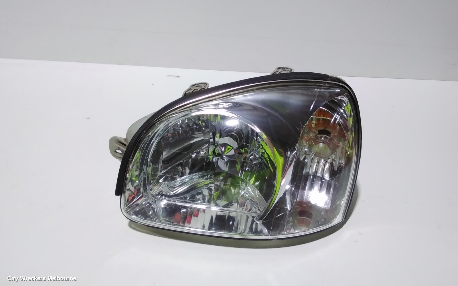 HYUNDAI SANTA FE LEFT HEADLAMP, SM, 11/2000 - 09/2003 - Image 1