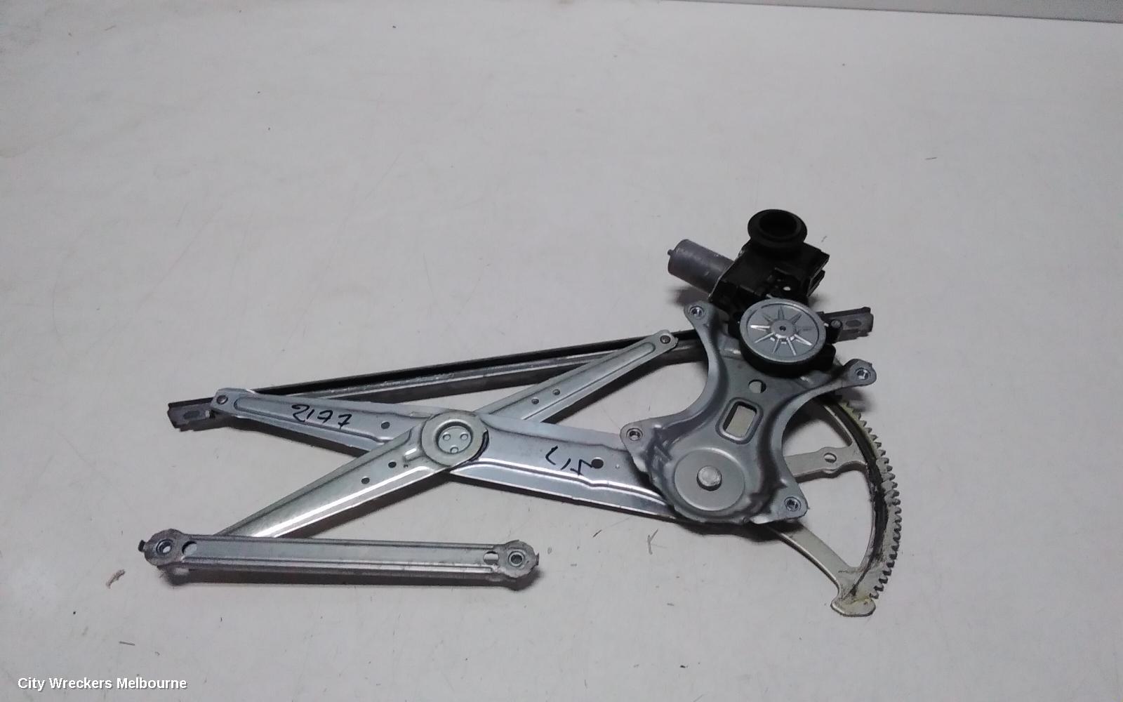 TOYOTA HIACE LEFT FRONT WINDOW REG/MOTOR, DOOR REG ASSY (REG AND MOTOR), 300 SERIES, 02/2019 ONWARDS - Image 2