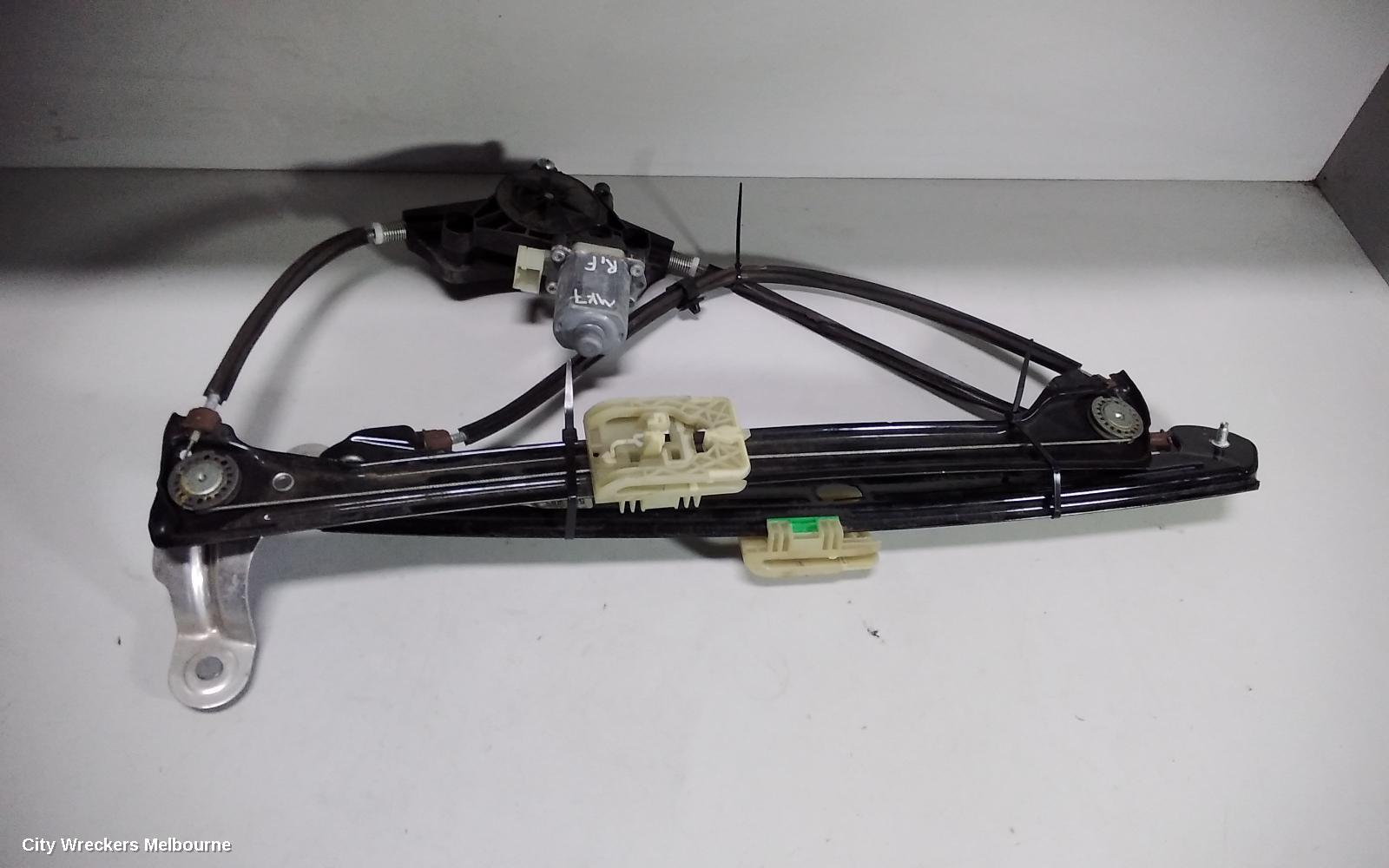 VOLKSWAGEN GOLF RIGHT FRONT WINDOW REG/MOTOR, GEN 7, 5DR HATCH/WAGON, 03/2013 - 08/2020 - Image 1