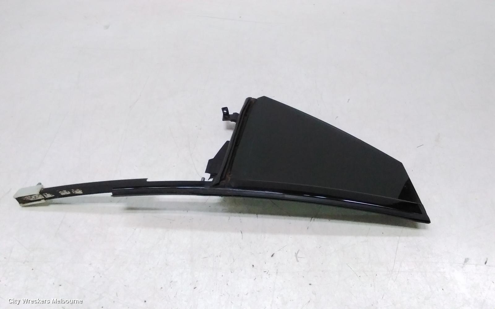 MERCEDES CLA CLASS RIGHT REAR 1/4 DOOR GLASS, C117, 10/2013 - 02/2019 - Image 2