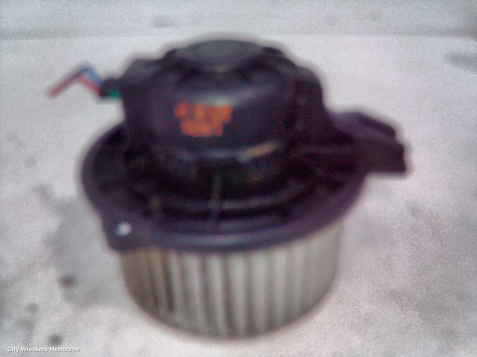 KIA SORENTO HEATER FAN MOTOR, UM, 03/2015 - 02/2020 - Image 2