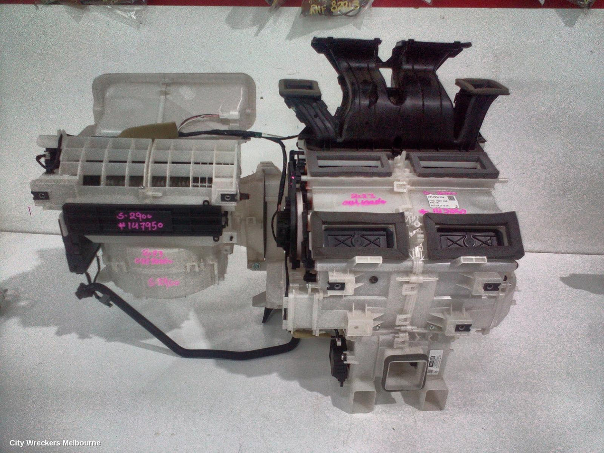 MITSUBISHI OUTLANDER HEATER CORE/BOX, ZM, PETROL, 2.5, PR25, 08/2021 ONWARDS - Image 2