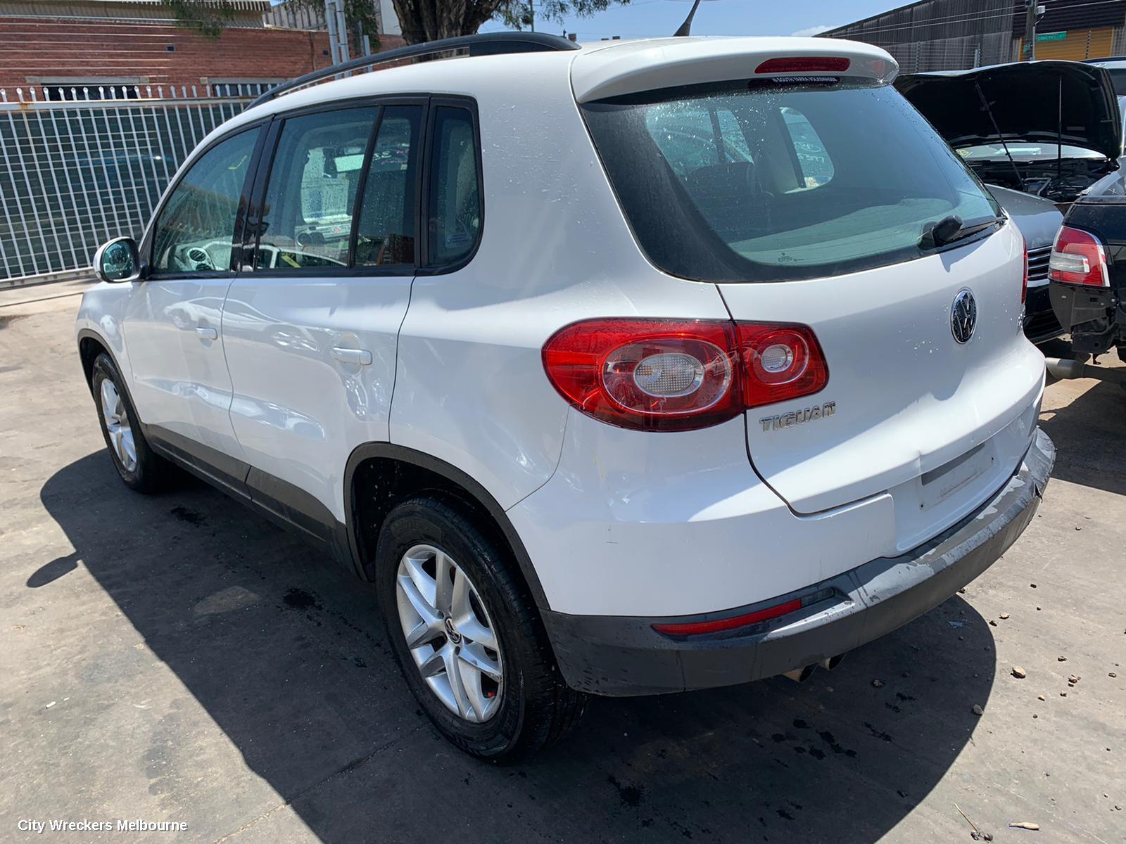 VOLKSWAGEN TIGUAN SPEEDOMETER - Image 1