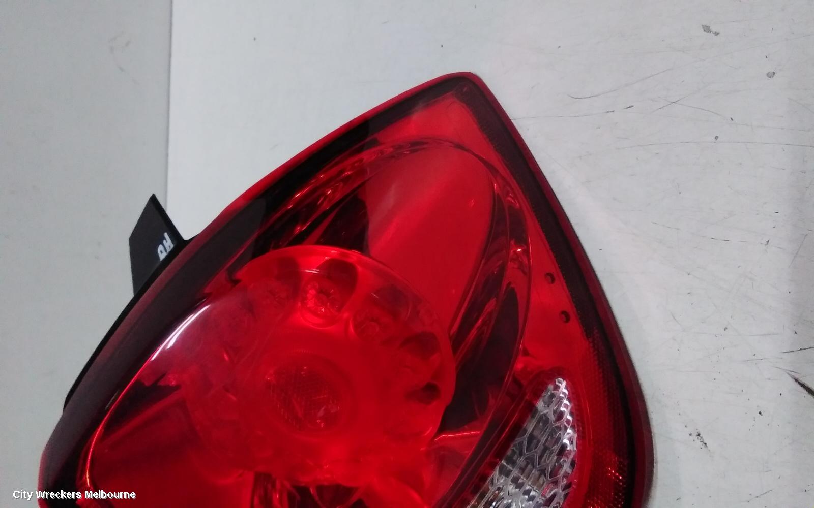 FIAT FREEMONT RIGHT TAILLIGHT, JF, CROSSROAD TYPE, 04/2013 - 01/2017 - Image 2