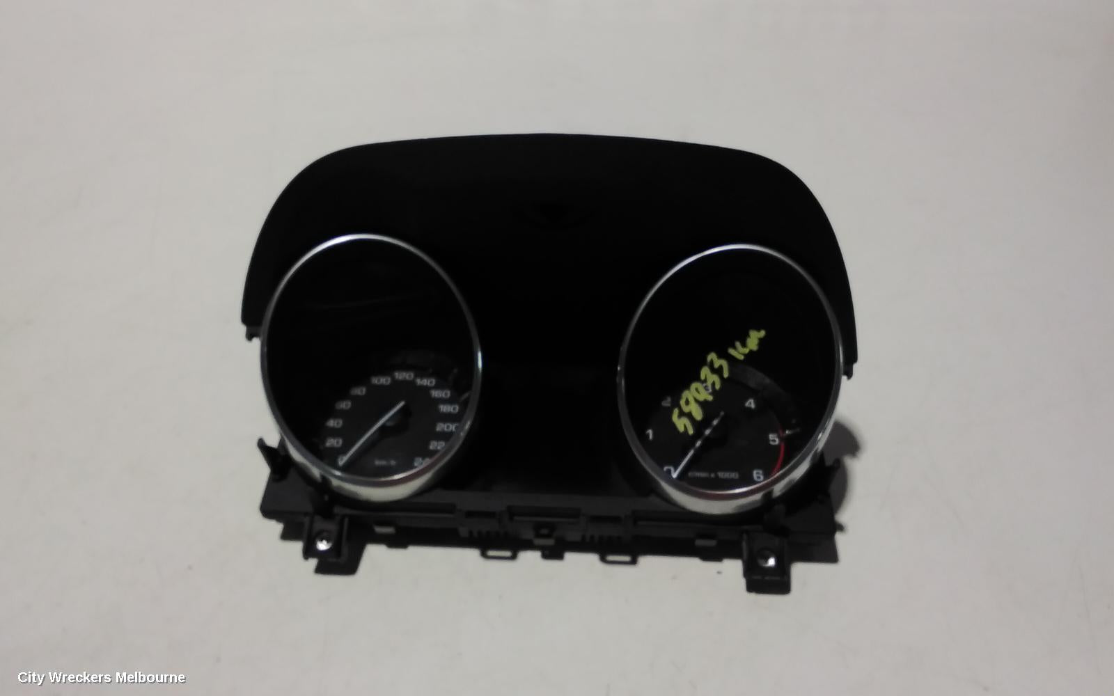 LAND ROVER RANGEROVER EVOQUE INSTRUMENT CLUSTER, DIESEL, 2.2, MANUAL T/M, L538, 11/2011 - 08/2015 - Image 2