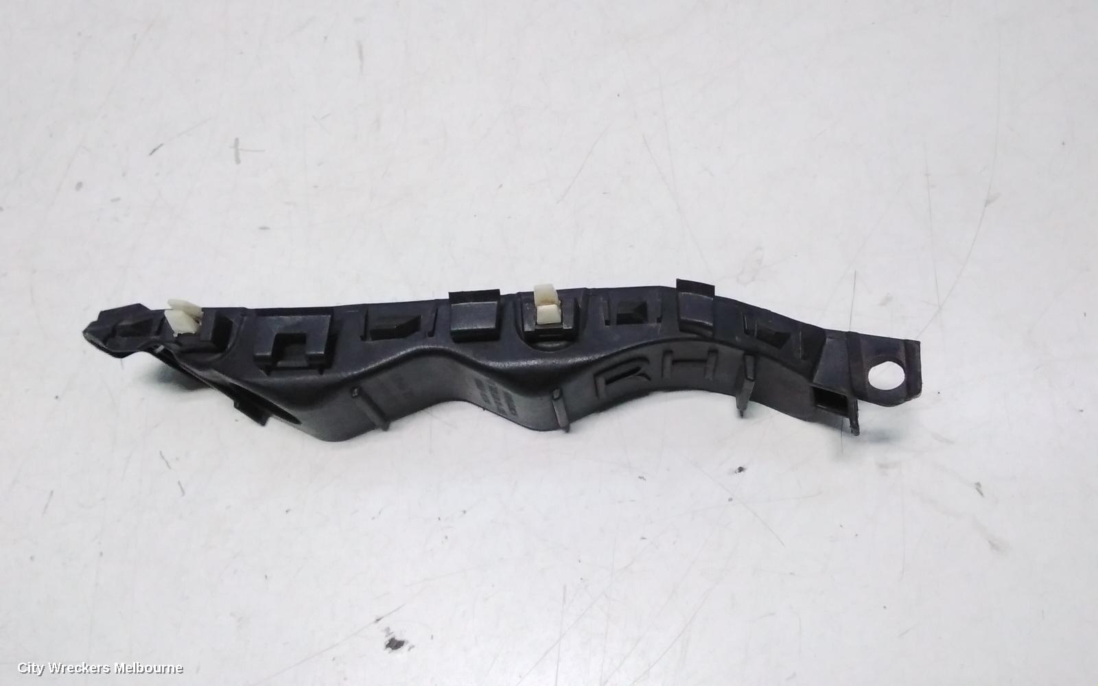 KIA CARNIVAL/GRAND CARNIVAL, YP, 01/2015 - 10/2020, RHF BAR RETAINER VIN: KNAMB811MH6317383: 115539 - Image 3