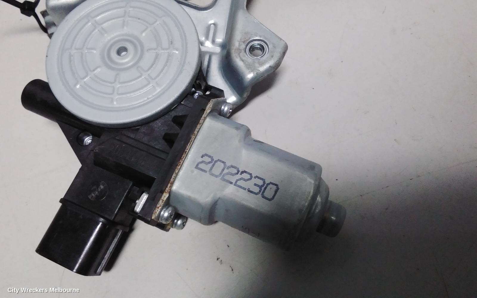 PEUGEOT 4008 LEFT FRONT WINDOW REG/MOTOR, 05/2012 - 12/2017 - Image 3