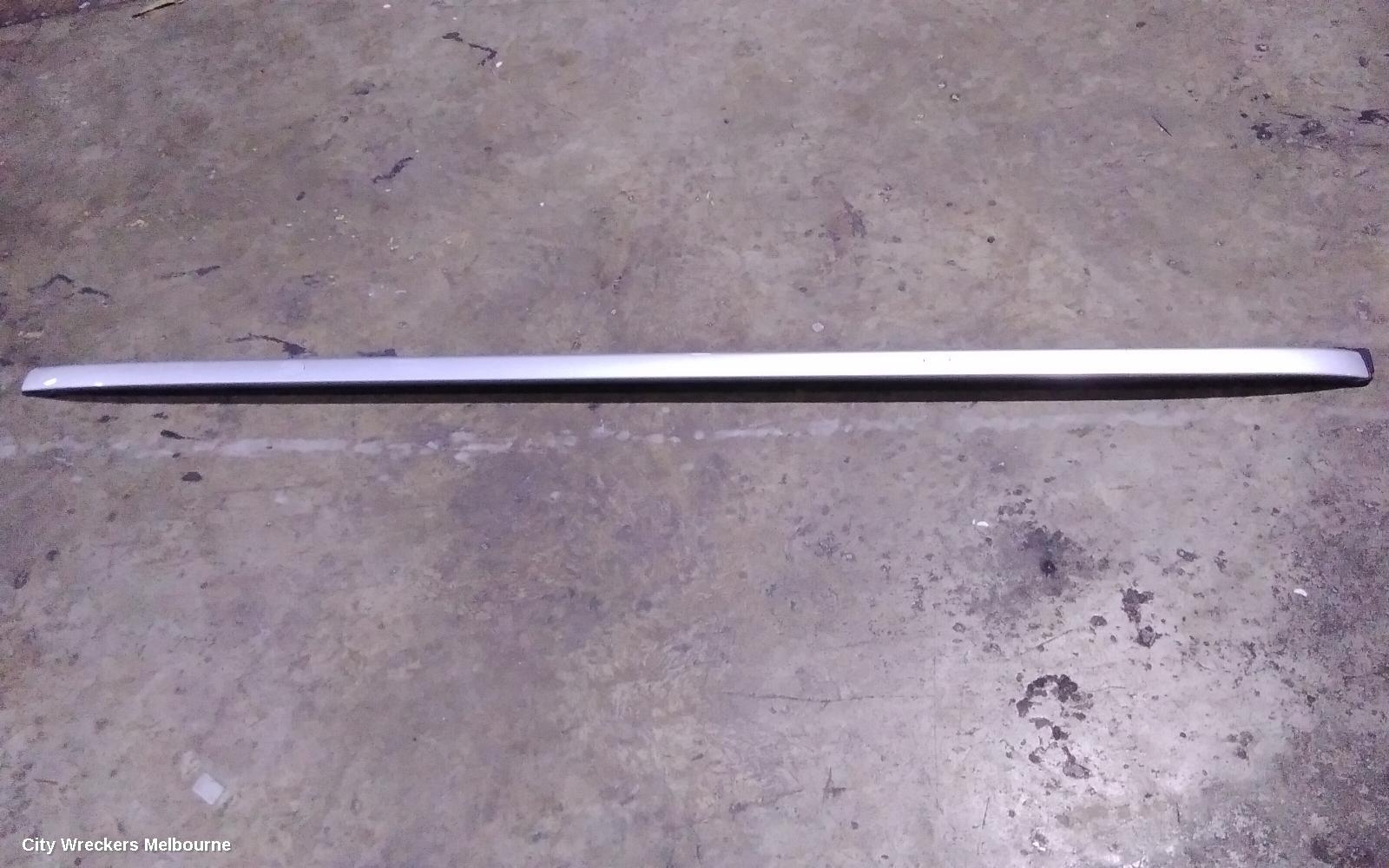 KIA CARNIVAL/GRAND CARNIVAL ROOF RAIL - Image 2