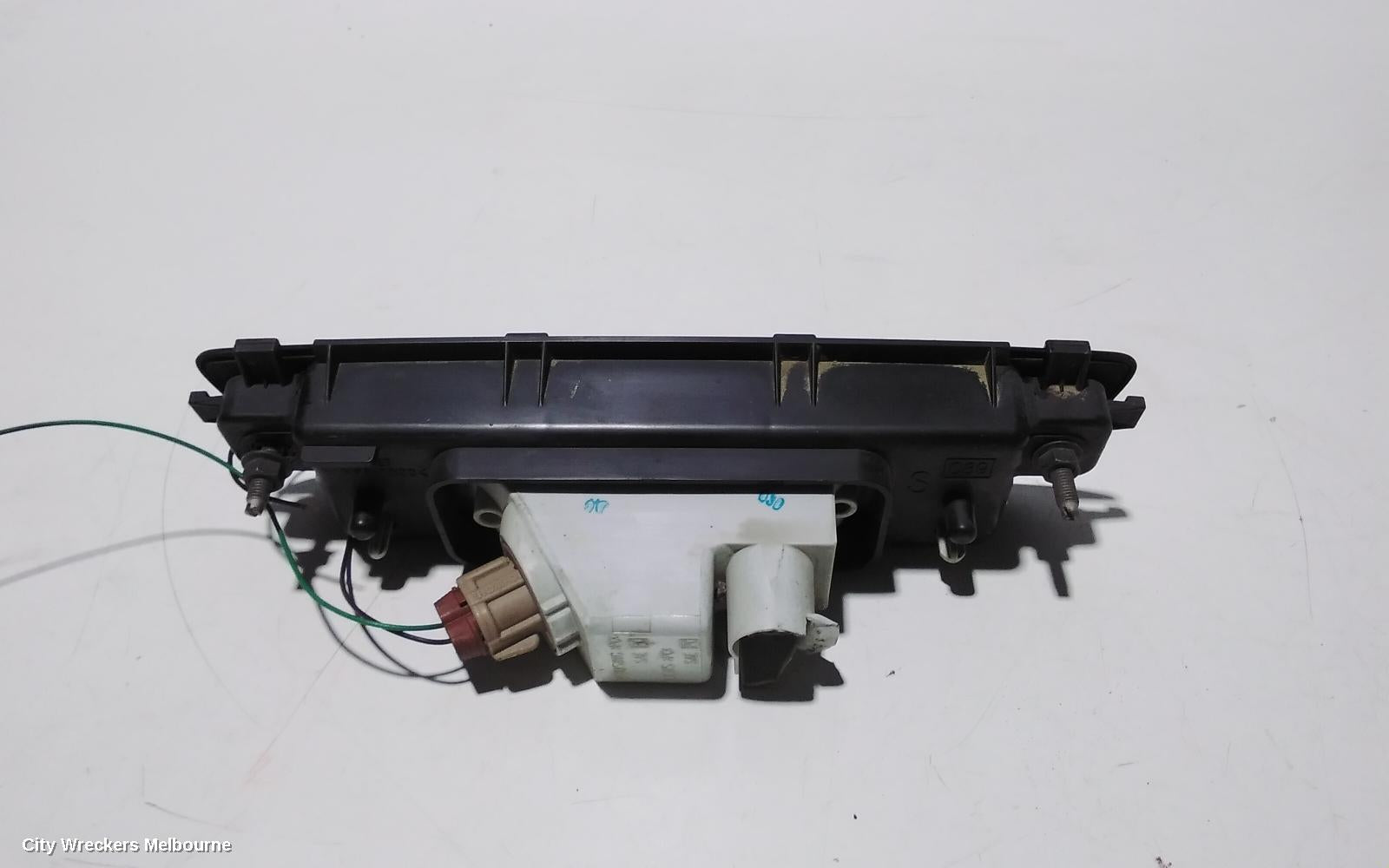 NISSAN MAXIMA, J32 06/2009 - 09/2014, BUMPER REFLECTOR: 92235 - Image 3