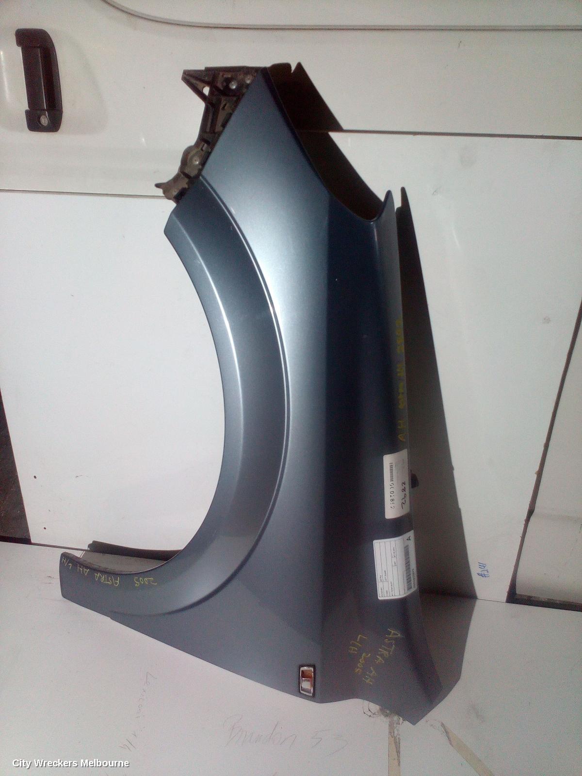 HOLDEN ASTRA LEFT GUARD, AH, 10/2004 - 08/2009 - Image 2