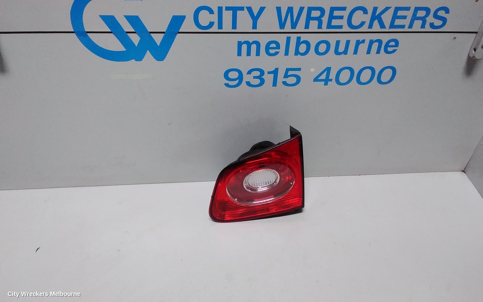 VOLKSWAGEN TIGUAN REAR GARNISH, TAILGATE LAMP (RH SIDE), 5N, 05/2008 - 06/2011 - Image 1