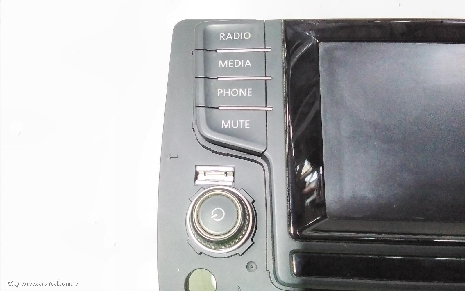 VOLKSWAGEN GOLF RADIO/CD/DVD/SAT/TV, DISPLAY SCREEN, 5.8IN, NON SAT NAV TYPE, GEN 7, 03/2013 - 03/2017 - Image 3