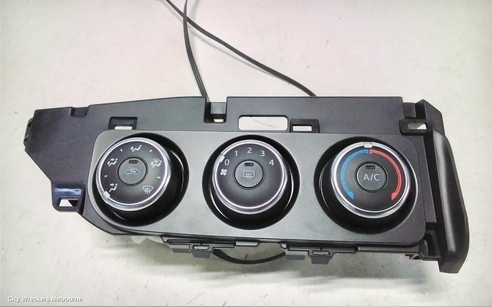TOYOTA COROLLA HEATER/AC CONTROLS, ZRE182R, STANDARD TYPE, 10/2012 - 06/2018 - Image 3