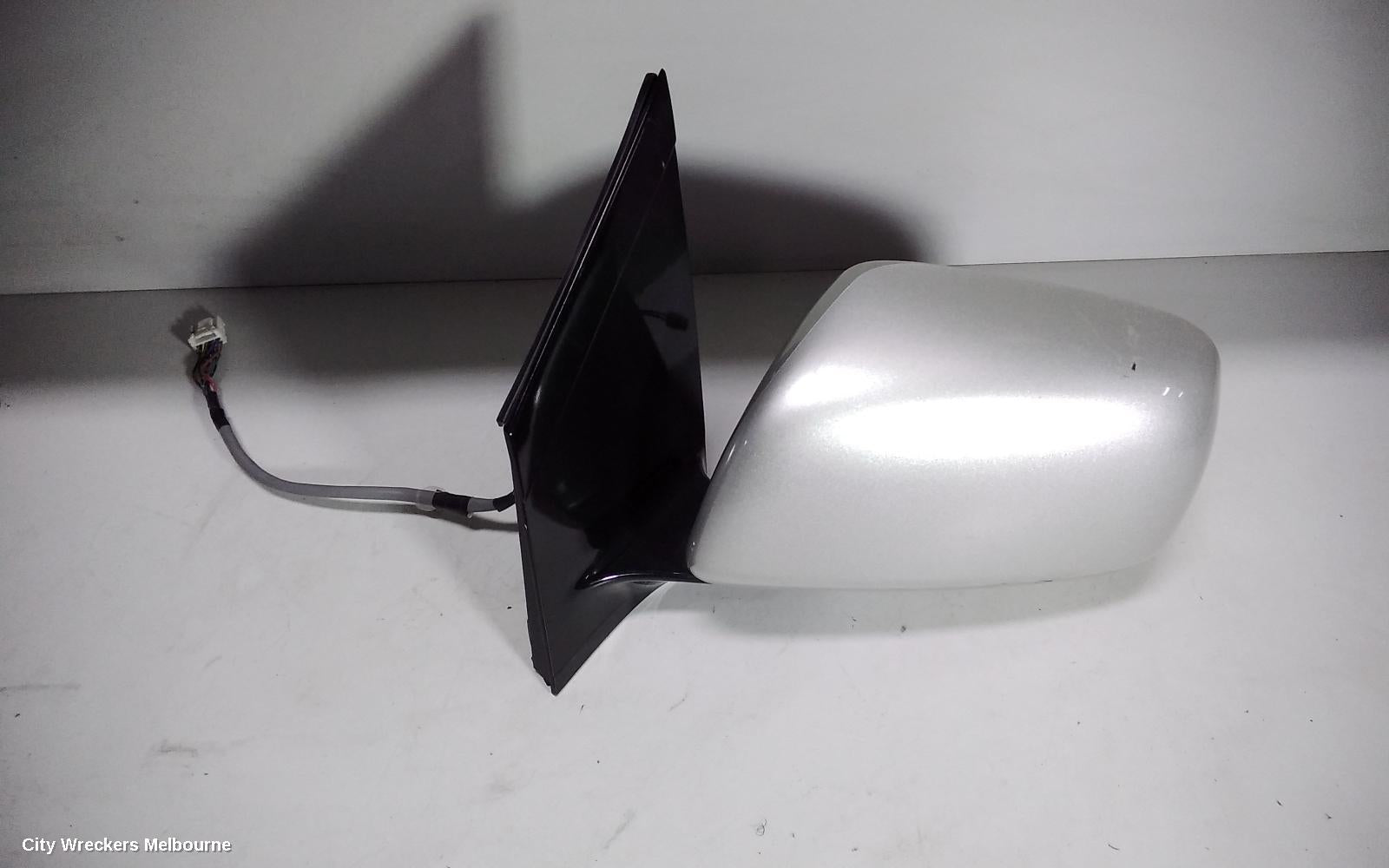 LEXUS RX330 LEFT DOOR MIRROR, STANDARD TYPE, SQUARE PLUG, 04/2003 - 11/2005 - Image 2
