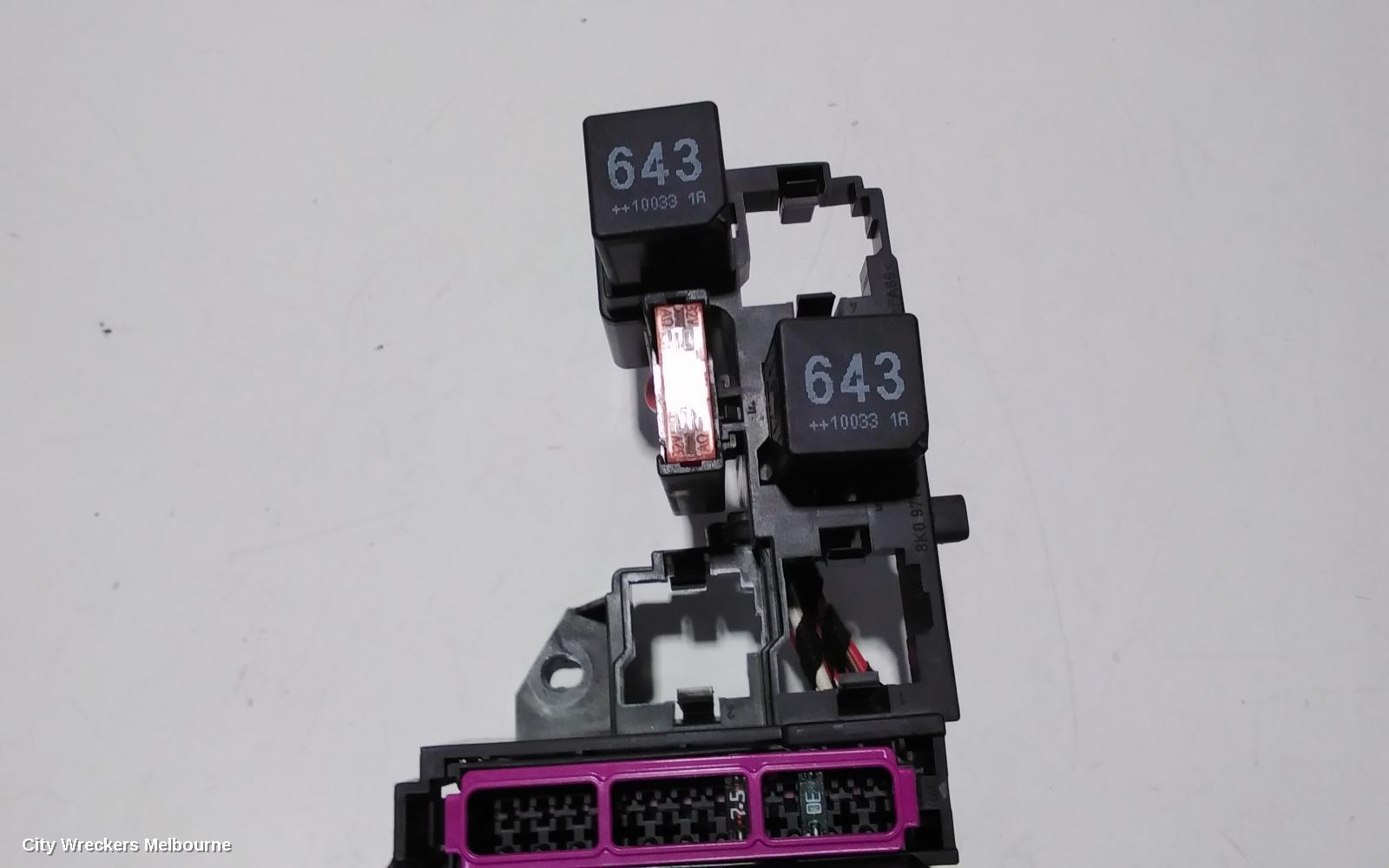 AUDI A4, B8 8K, 04/2008 - 06/2012, RELAY & FUSE PLT 8K0-971-845-A: 93073 - Image 3