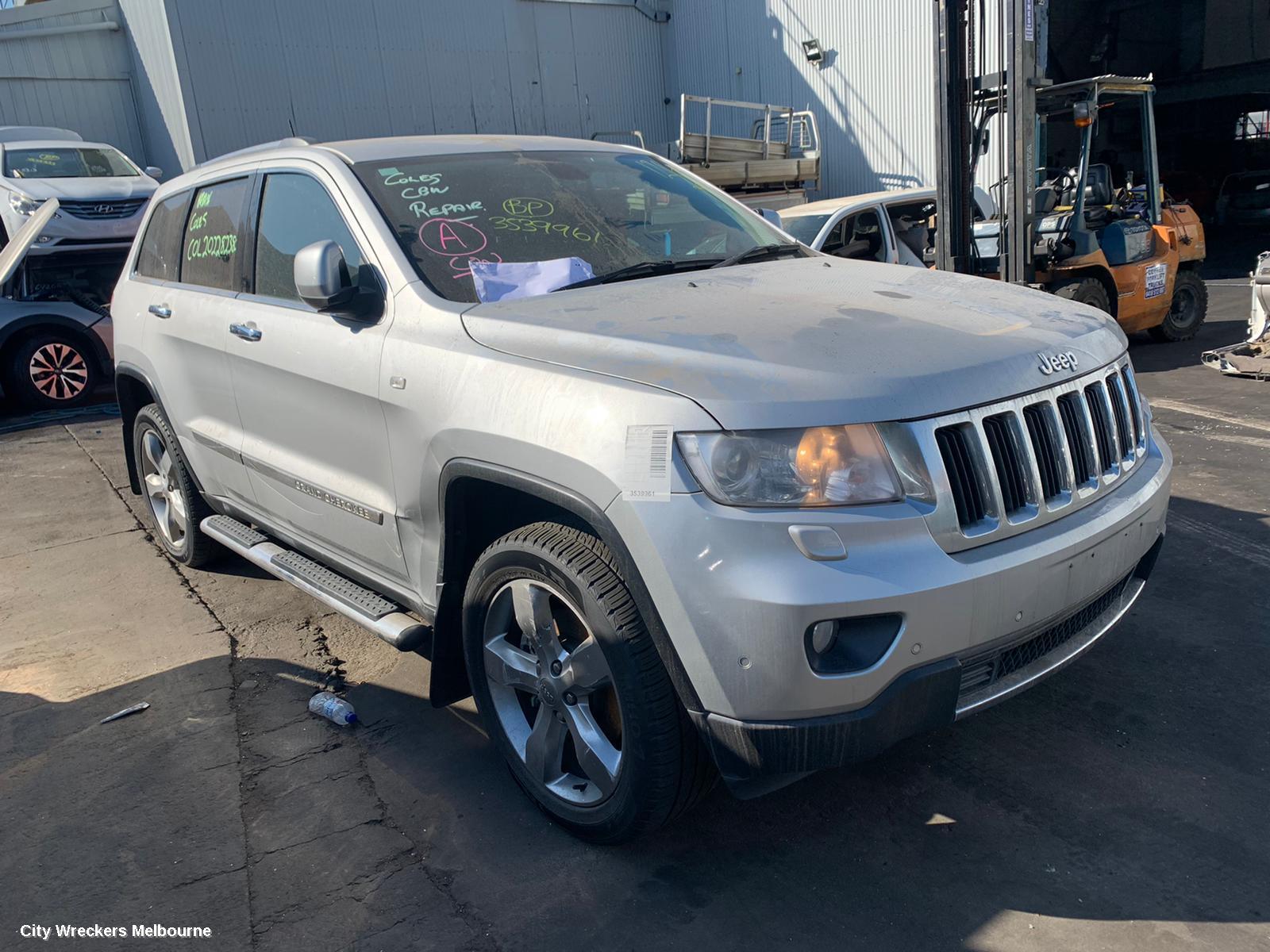 JEEP GRANDCHEROKEE SIDE STEP/SKIRT, WK, SIDE SKIRT, LH SIDE, 10/2010 ONWARDS - Image 2