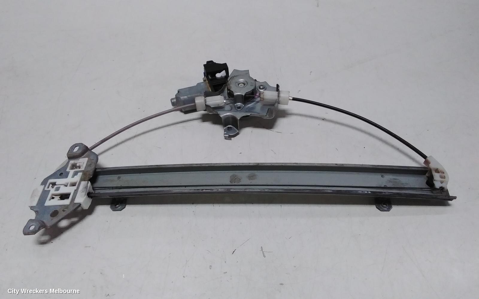 NISSAN NAVARA RIGHT FRONT WINDOW REG/MOTOR, NP300, 04/2015 ONWARDS - Image 2