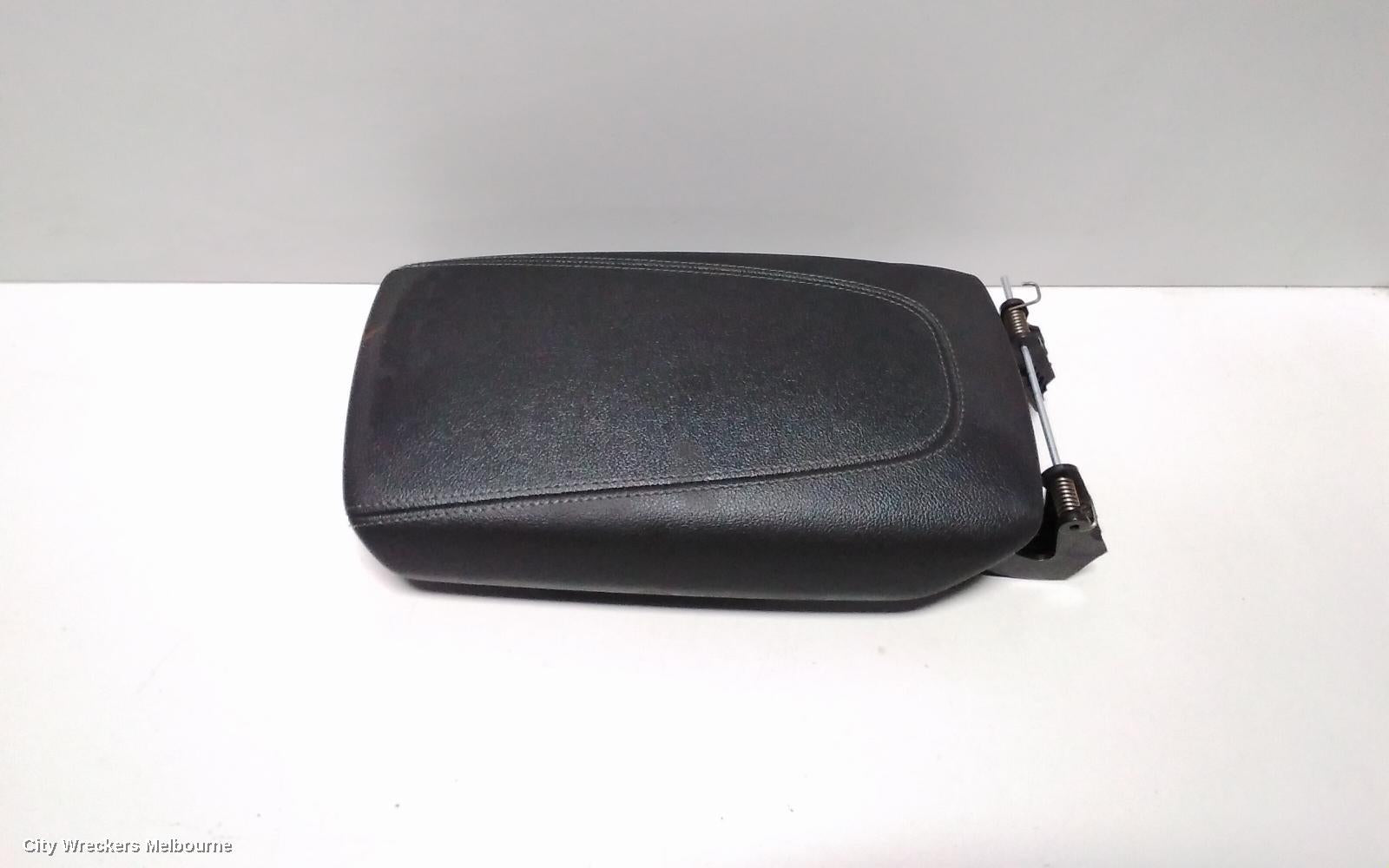 HOLDEN COMMODORE CONSOLE, CONSOLE ASSY, LEATHER/PERFORATED, RS-V/VRX/CALAIS-V, BZ, 10/2017 - 12/2020 - Image 3