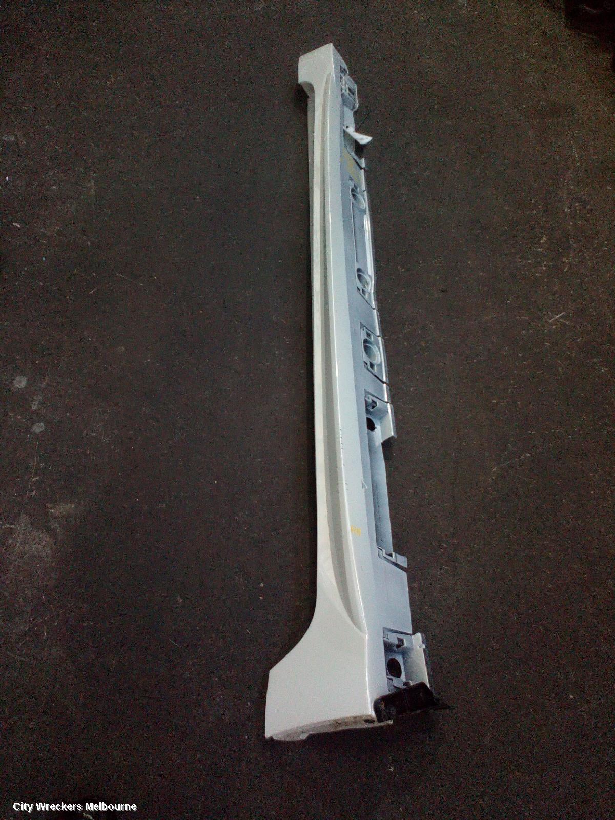 TOYOTA COROLLA SIDE STEP/SKIRT, RH SIDE, HATCH, E210, 07/2018 ONWARDS - Image 1