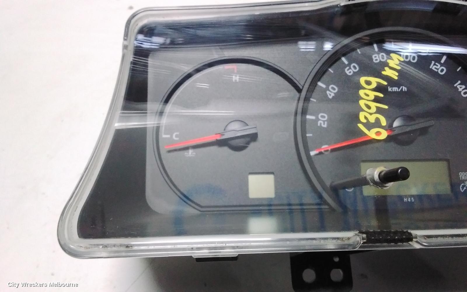 TOYOTA HIACE INSTRUMENT CLUSTER, PETROL, AUTO T/M, TRH, 02/2014 - 04/2019 - Image 3