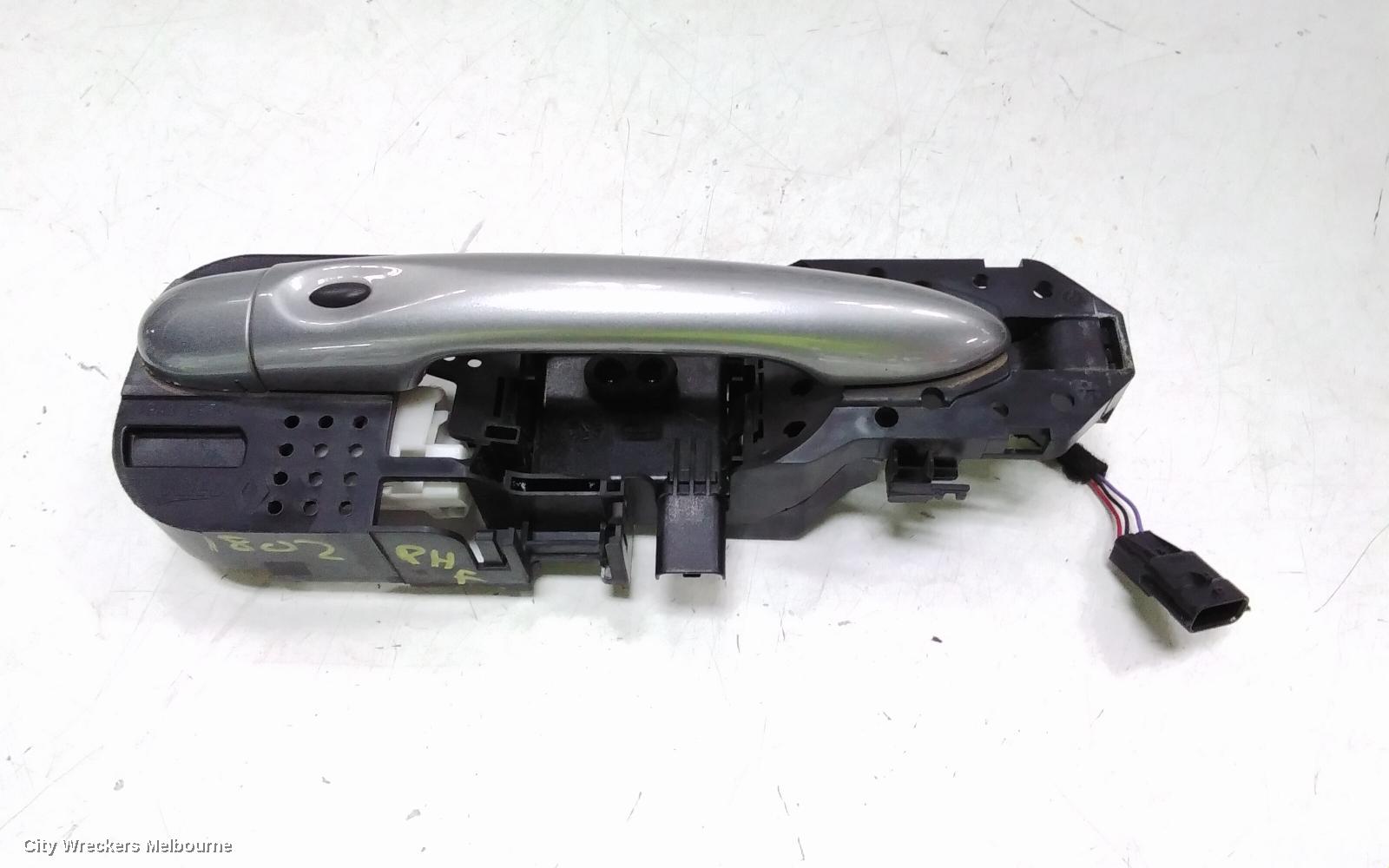 RENAULT MEGANE DOOR HANDLE, OUTER, RH FRONT, X32/X95, 09/2010 - 05/2016 - Image 3