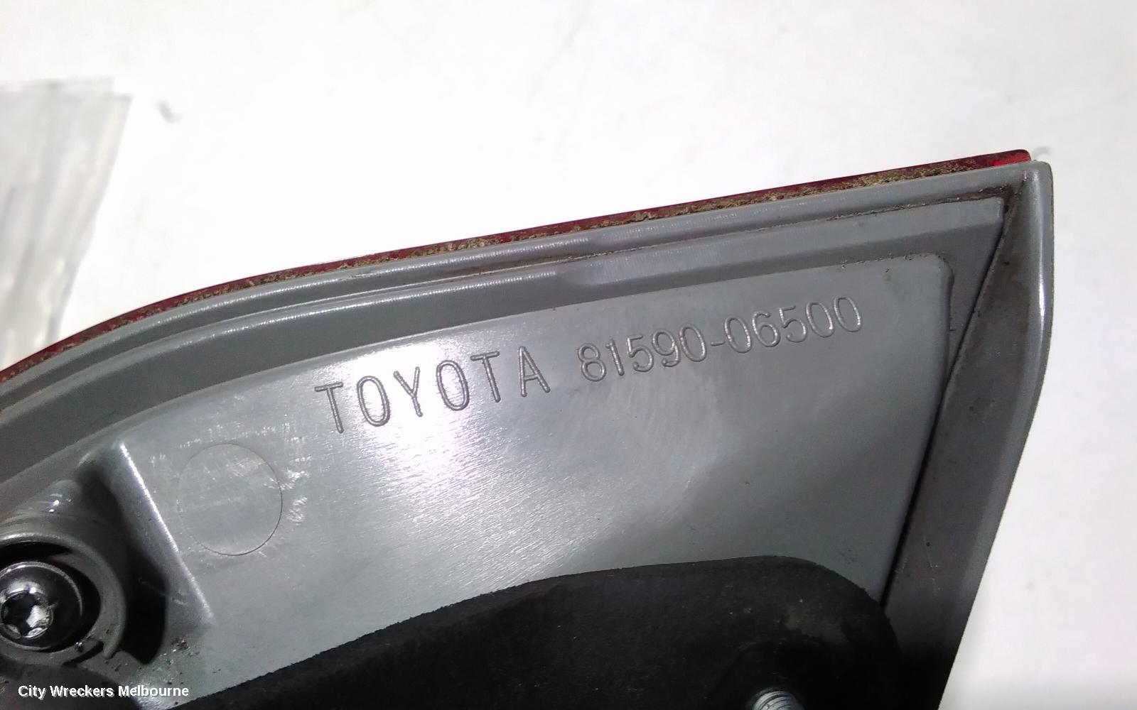 TOYOTA AURION REAR GARNISH, BOOTLID LAMP (LH SIDE), GSV50R, 02/2012 - 08/2017 - Image 3