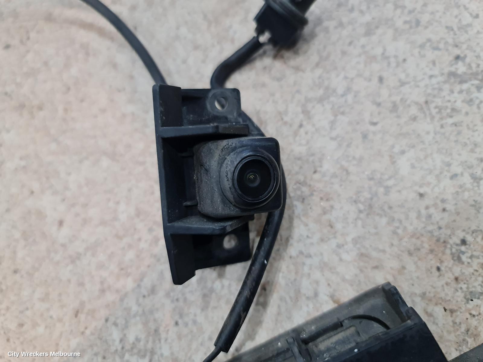 HOLDEN COMMODORE REVERSE CAMERA, REVERSE CAMERA (TAILGATE MOUNTED), VF, 05/2013 - 12/2017 - Image 2