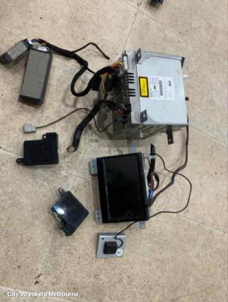 SUBARU TRIBECA RADIO/CD/DVD/SAT/TV, DISPLAY UNIT ONLY, 7IN, B9, 10/2006 - 01/2014 - Image 1