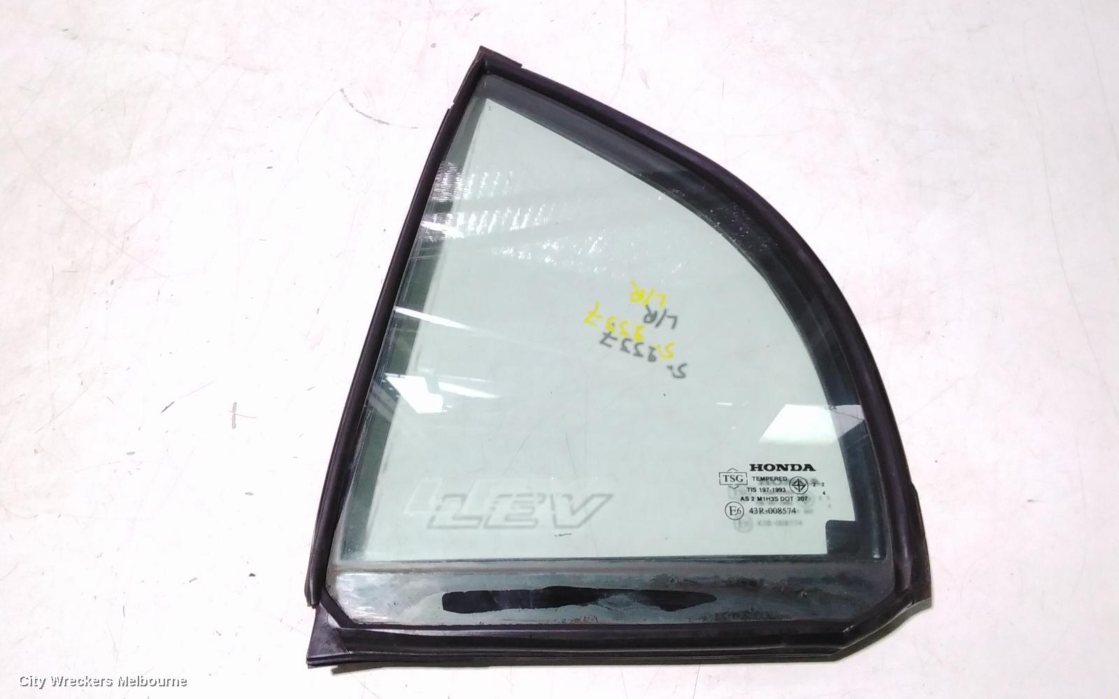 HONDA CIVIC LEFT REAR 1/4 DOOR GLASS, 7TH GEN, SEDAN, 11/2000 - 12/2005 - Image 3
