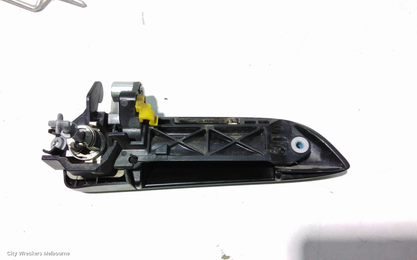 TOYOTA HIACE DOOR HANDLE, OUTER, LH FRONT, TRH/KDH, 03/2005 - 04/2019 - Image 3