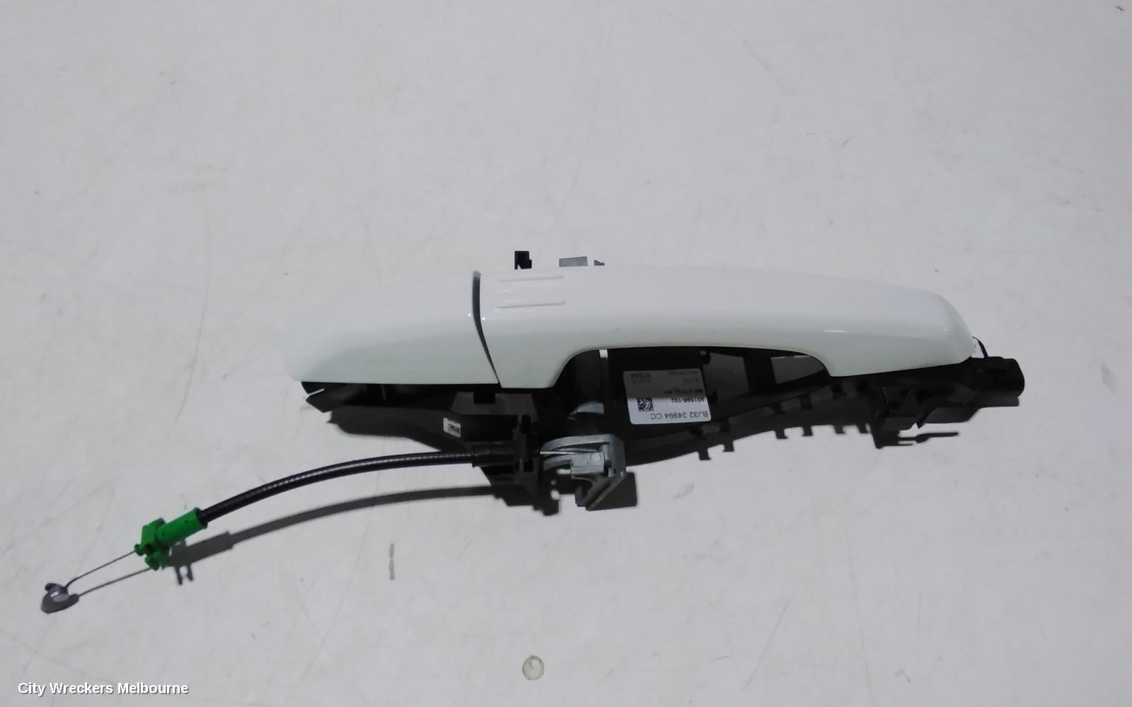 LAND ROVER RANGEROVER EVOQUE DOOR HANDLE, RH REAR, OUTER, COLOUR CODED, W/ KEYLESS START TYPE, L538, 11/2011 - 01/2019 - Image 3