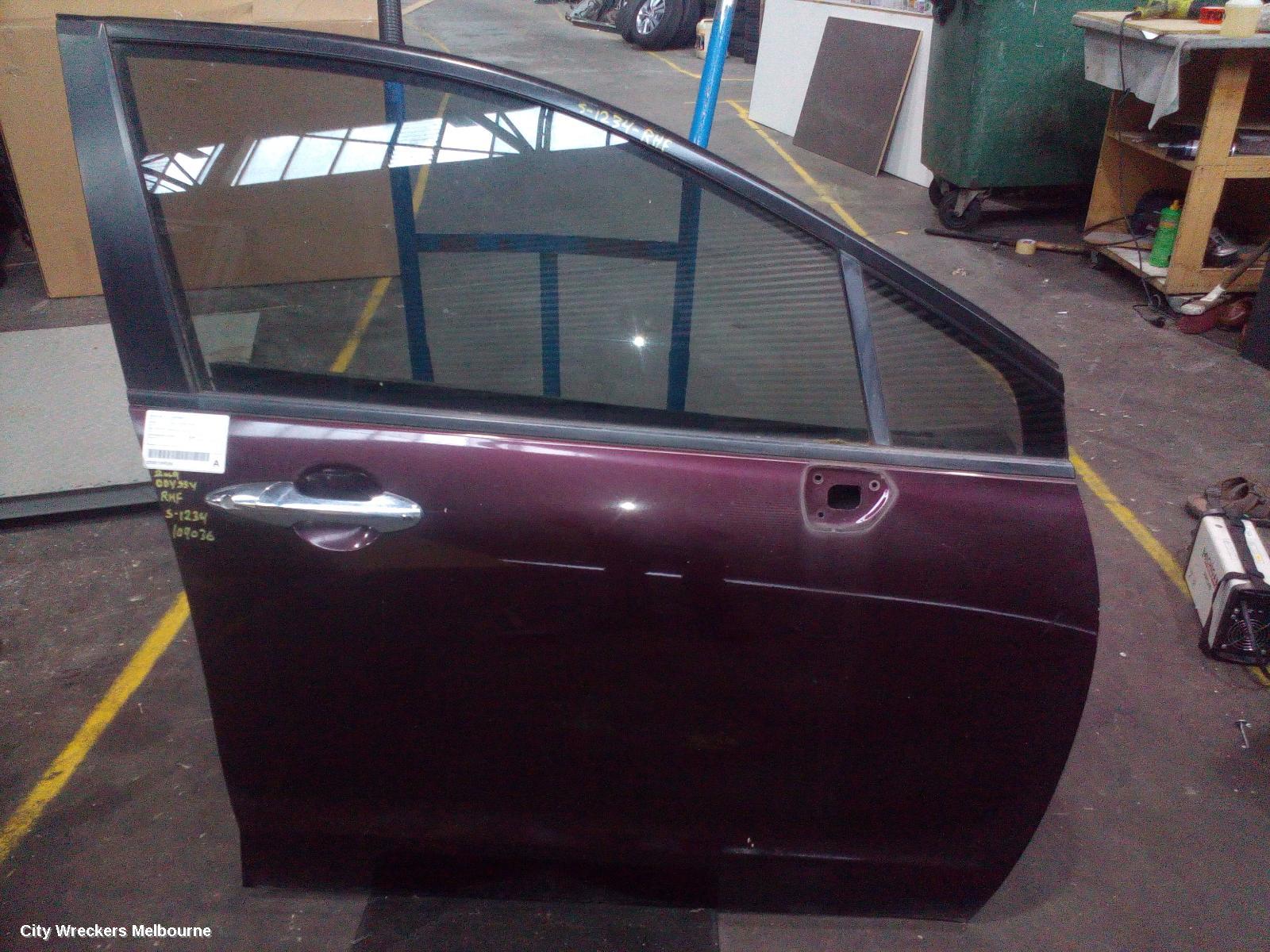 HONDA ODYSSEY RIGHT FRONT DOOR, RB (10TH VIN = 9/A/B/C/D), 04/2009 - 12/2013 - Image 1