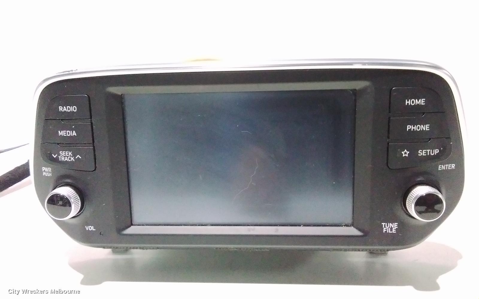 HYUNDAI SANTA FE RADIO/CD/DVD/SAT/TV, DISPLAY UNIT, 7IN TOUCHSCREEN, TM, 03/2018 ONWARDS - Image 2