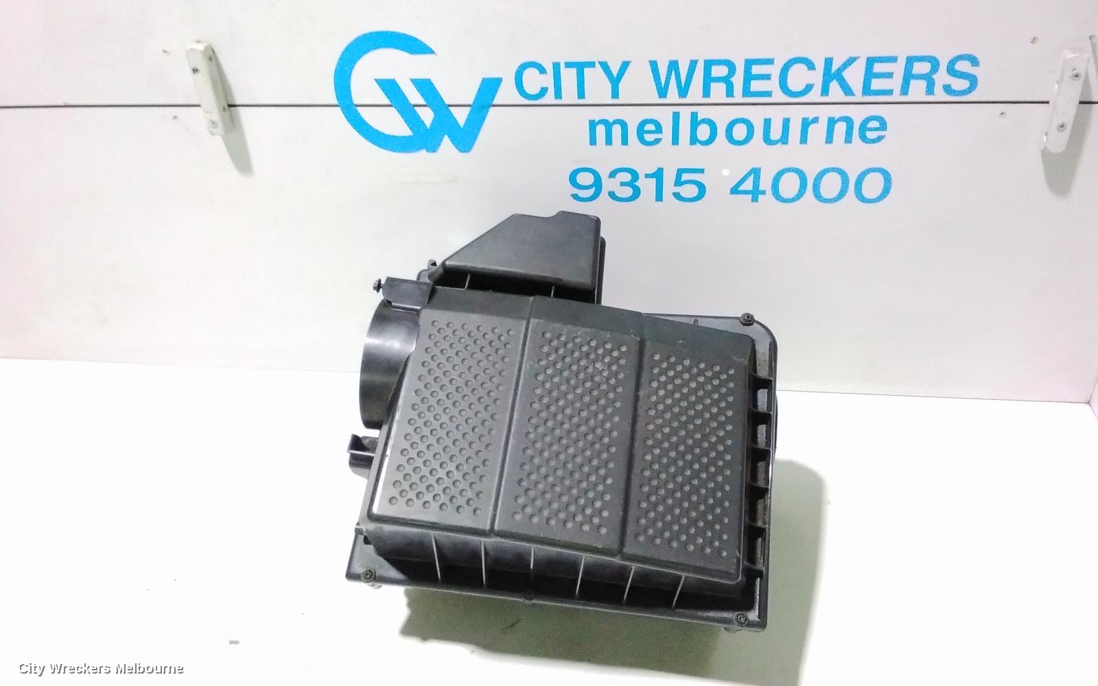 LAND ROVER RANGEROVER SPORT AIR CLEANER/BOX, AIR CLEANER, L320, 2.7, 08/2005 - 08/2009 - Image 2