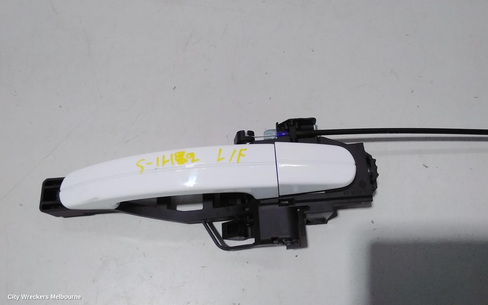 FORD KUGA DOOR HANDLE, OUTER, RH FRONT/LH FRONT, NON PUSH BUTTON START TYPE, TF, 11/2012 - 09/2016 - Image 2