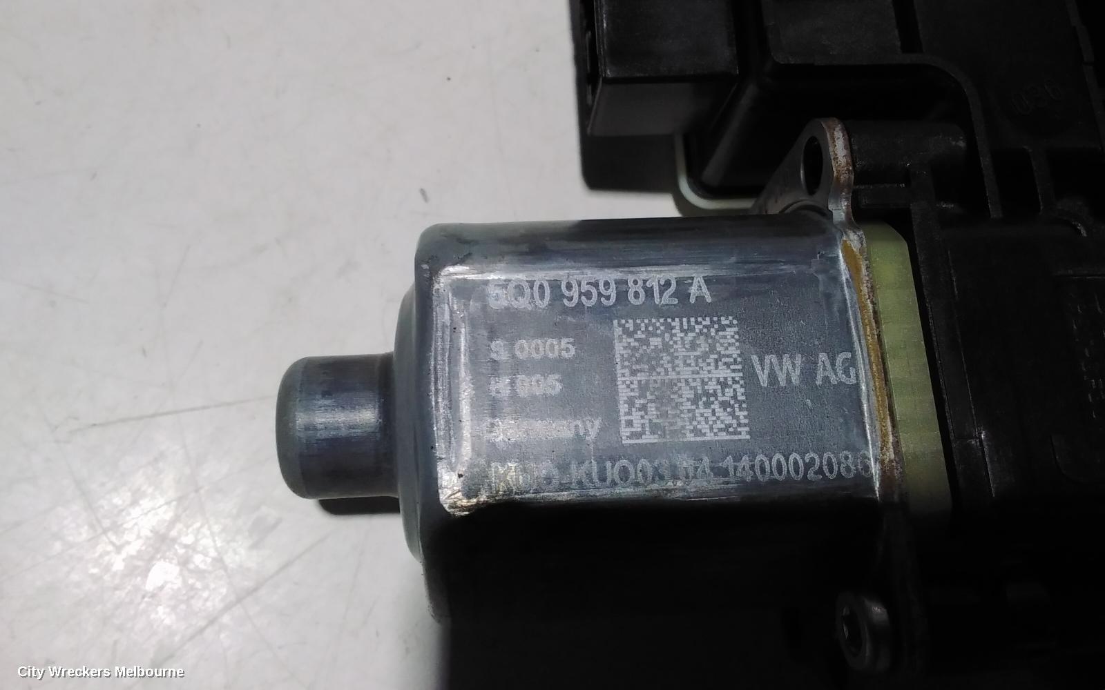 SKODA OCTAVIA RIGHT REAR WND REG/MOTOR, NE, 09/2013 - 09/2020 - Image 3