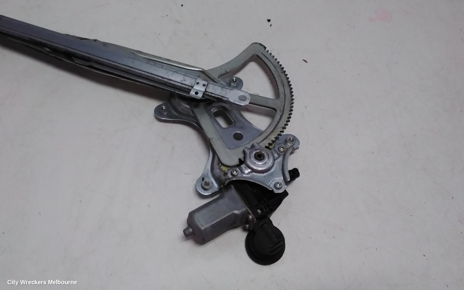 TOYOTA HIACE LEFT FRONT WINDOW REG/MOTOR, DOOR REG AND MOTOR ASSY, TRH/KDH, 03/2005 - 04/2019 - Image 3