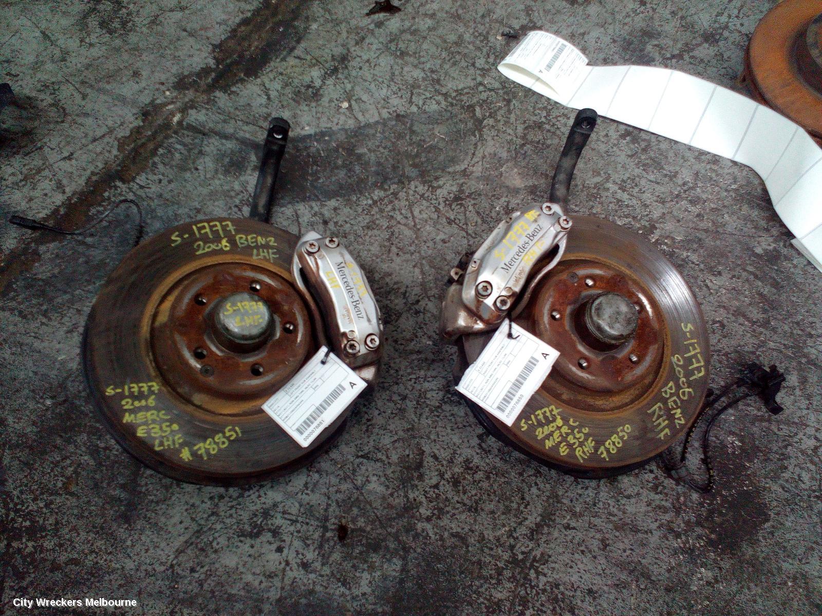 MERCEDES E CLASS RIGHT FRONT HUB ASSEMBLY, W211/S211, NON AMG TYPE, 08/2002 - 12/2009 - Image 3