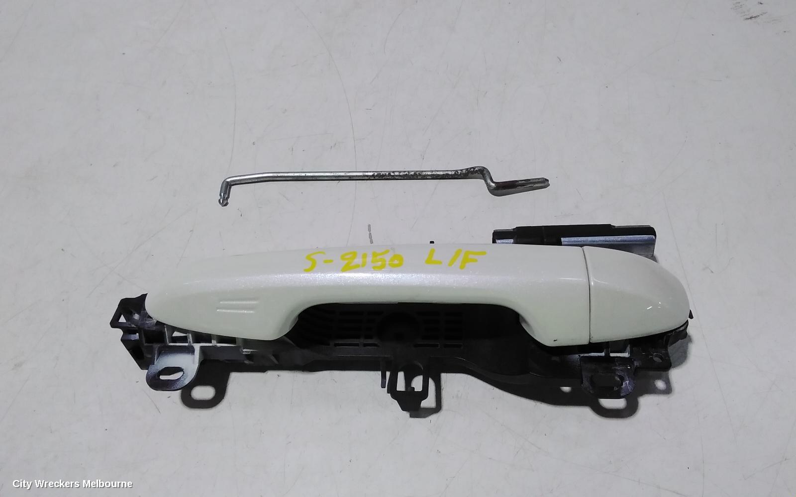 TOYOTA KLUGER DOOR HANDLE, OUTER, LH FRONT, NON KEYLESS ENTRY TYPE, GSU50/GSU55, 03/2014 - 02/2021 - Image 3