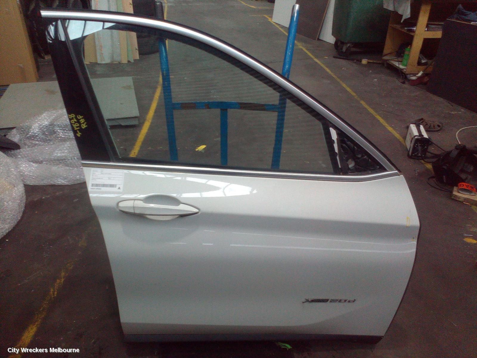 BMW X1 RIGHT FRONT DOOR, F48, 08/2015 ONWARDS - Image 2