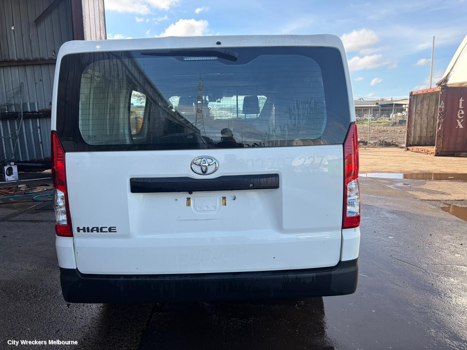 TOYOTA HIACE RIGHT FRONT HUB ASSEMBLY, 300 SERIES, 02/2019 ONWARDS - Image 3