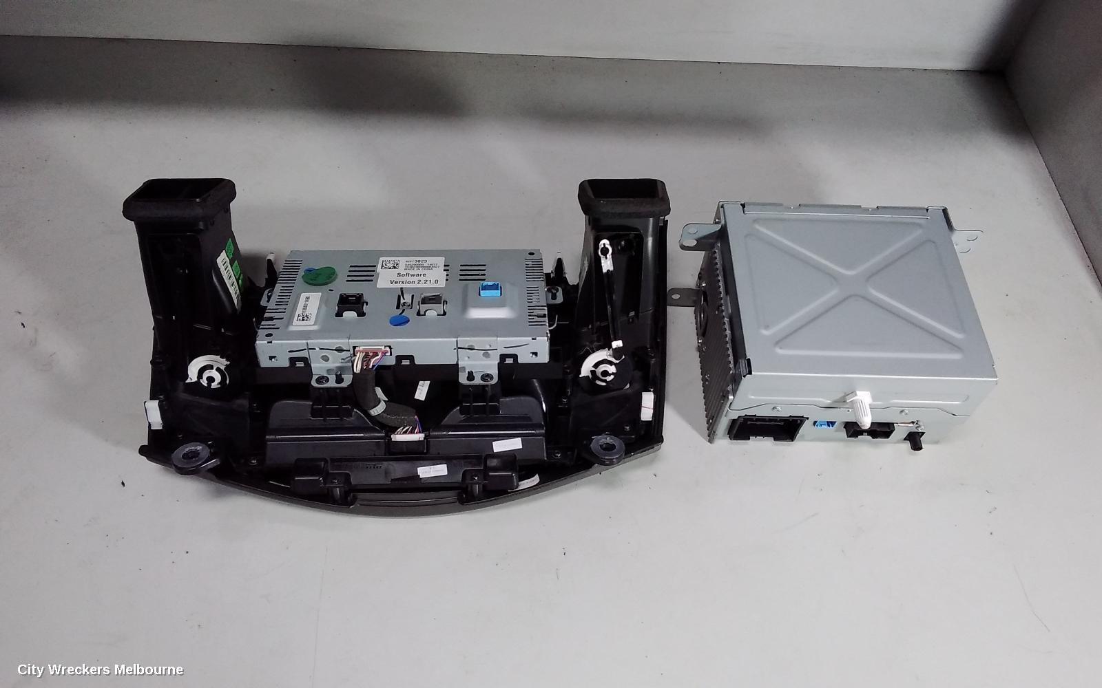 HOLDEN COMMODORE HEATER/AC CONTROLS, VF, 05/2013 - 12/2017 - Image 2