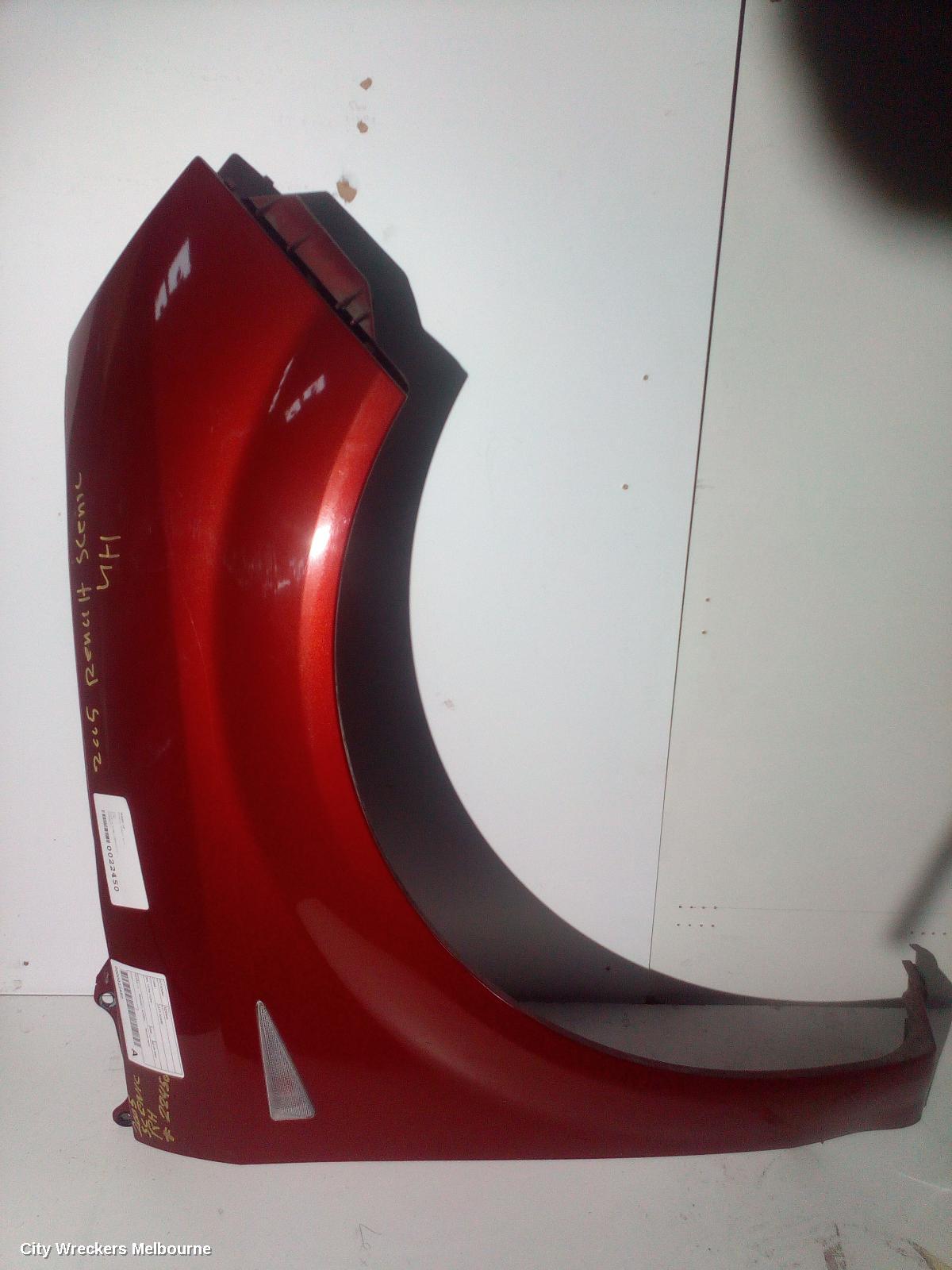RENAULT SCENIC LEFT GUARD, J84, 12/2004 - 12/2006 - Image 2