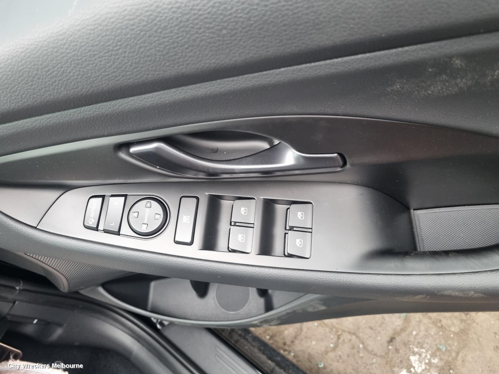 HYUNDAI I30 LEFT DOOR MIRROR, PD, HATCH (S.KOREA VIN KMHH), POWER FOLD, W/ INDICATOR, NON BLIND SPOT TYPE, 03/2017 ONWARDS - Image 3