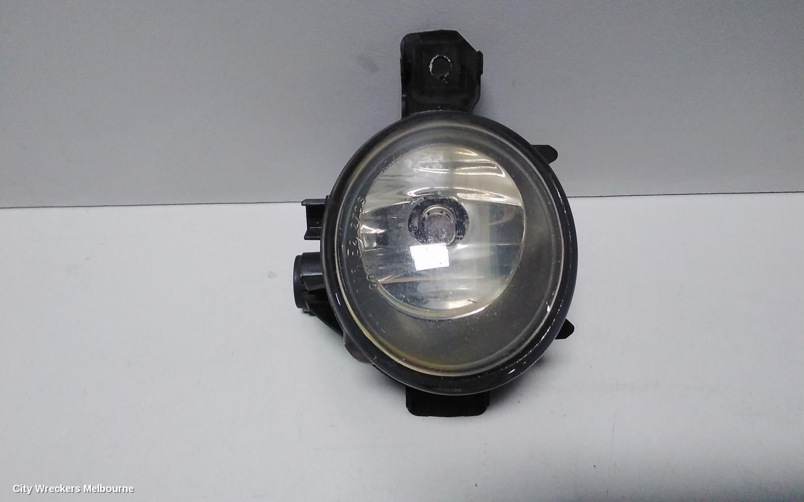 BMW X5 LEFT INDICATOR/FOG/SIDE, BUMPER FOGLAMP, E70, NON ADAPTIVE LAMP TYPE, 03/2007 - 08/2013 - Image 2