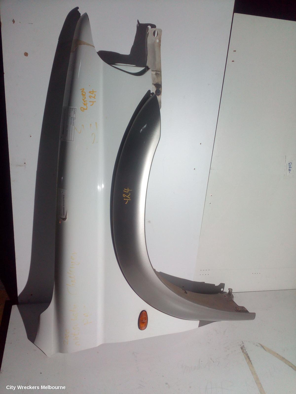 MITSUBISHI CHALLENGER RIGHT GUARD, PA, 09/2000 - 01/2006 - Image 1