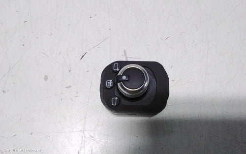 AUDI Q7 PWR DR WIND SWITCH, RH FRONT (MASTER SWITCH), 4L, 09/2006 - 08/2015 - Image 2