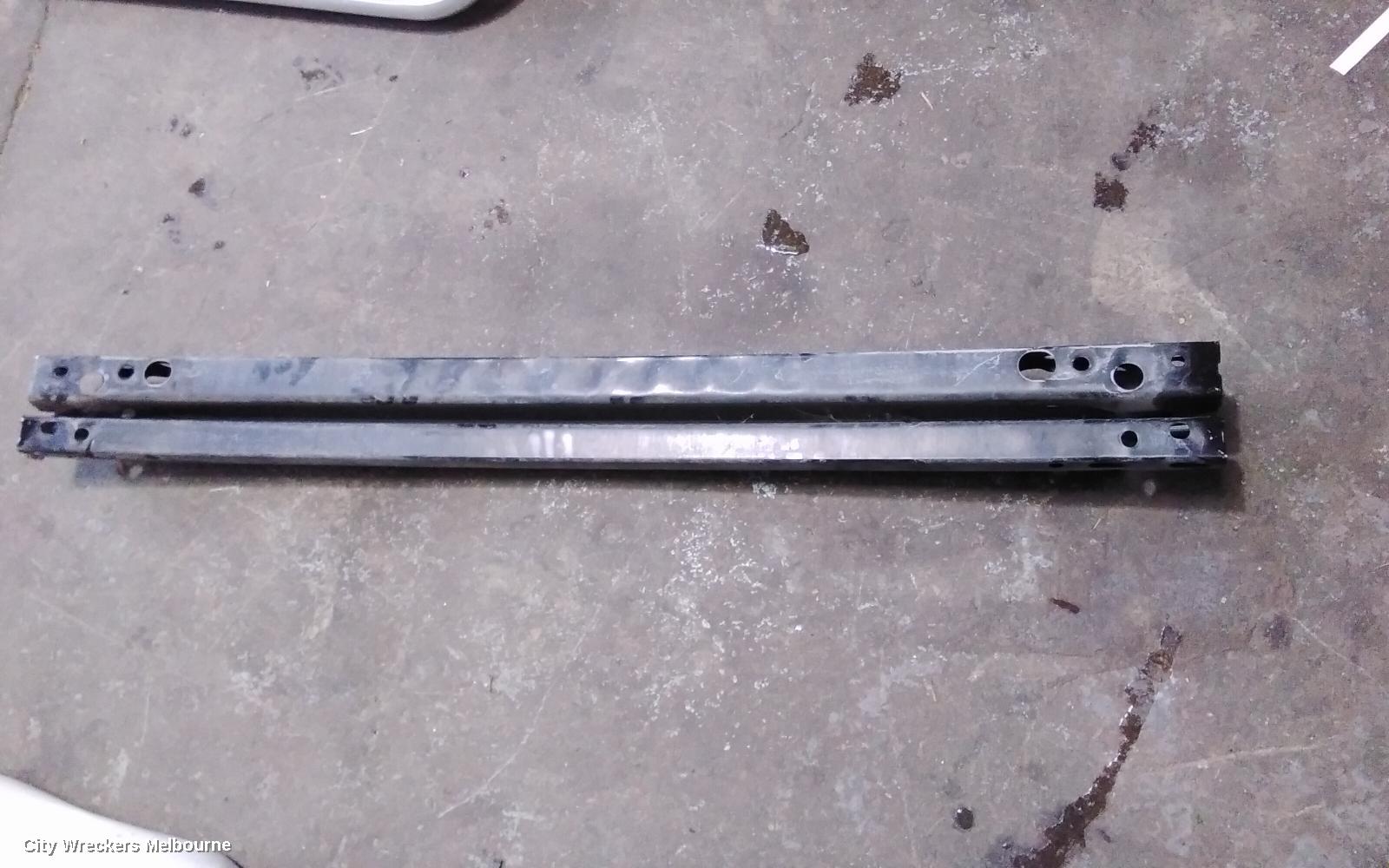 TOYOTA HIACE F/BAR REINFORC/BRACK, LOWER REINFORCEMENT, TRH/KDH, SLWB, 10/2010 - 10/2013 - Image 3