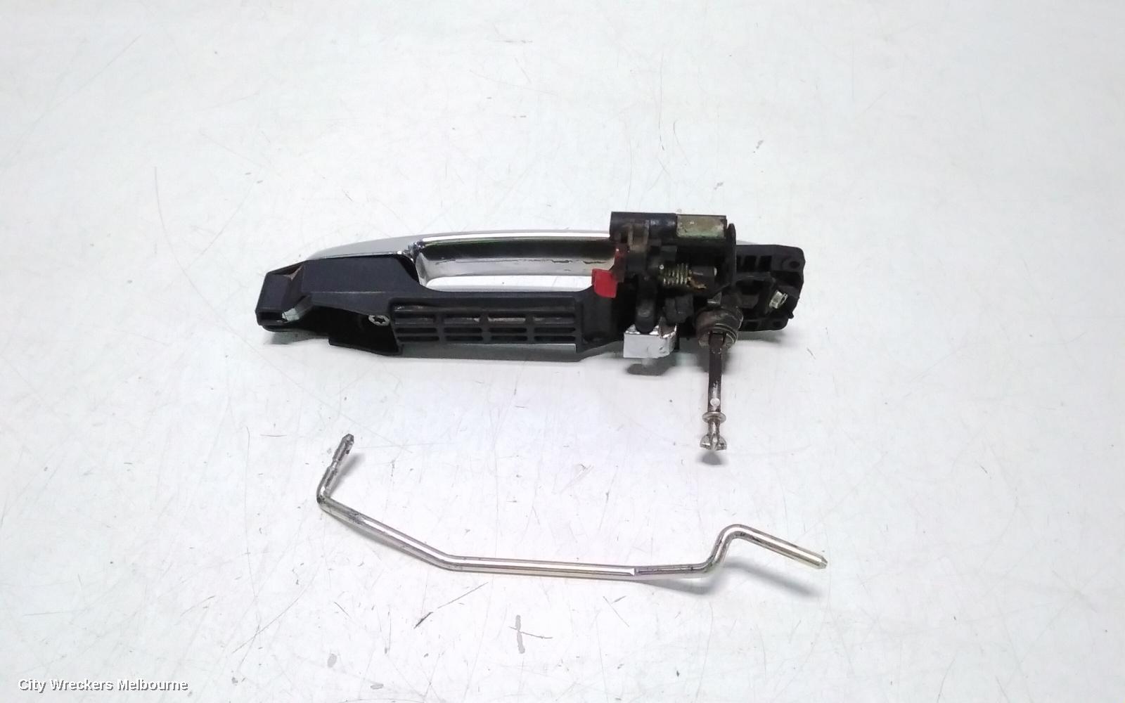 TOYOTA HILUX DOOR HANDLE, OUTER, RH FRONT, CHROME, 02/2005 - 08/2015 - Image 3