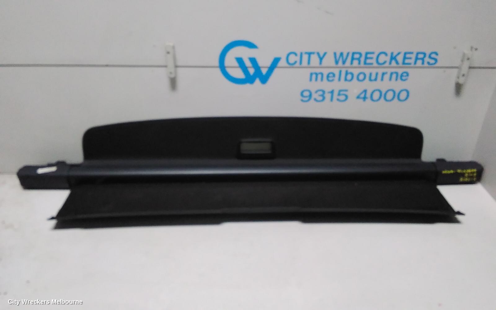 SKODA OCTAVIA PARCEL SHELF CARGO BLIND, 1Z 01/2004 - 02/2009 - Image 1